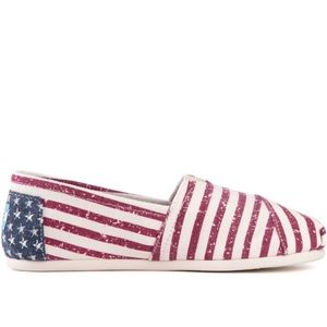 Toms Classic Americana Canvas Flag